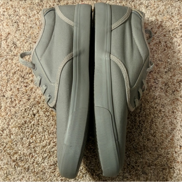 Levi's Comfort Tech Shoes - Picture 4 of 8